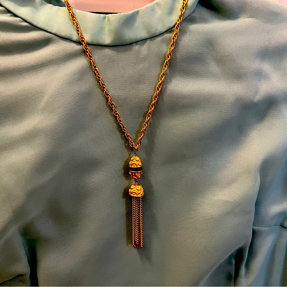 Vintage tassel necklace